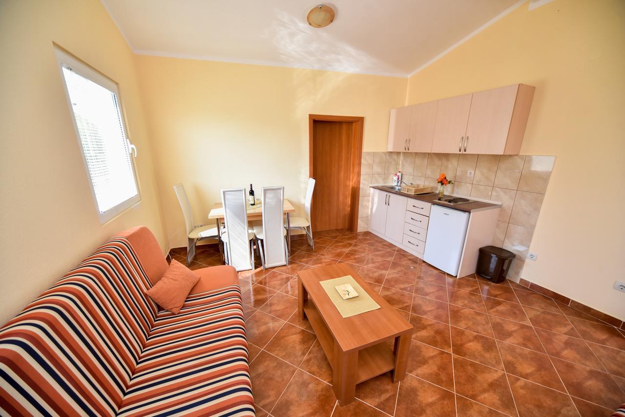 Apartmani Stanisic Čanj 외부 사진