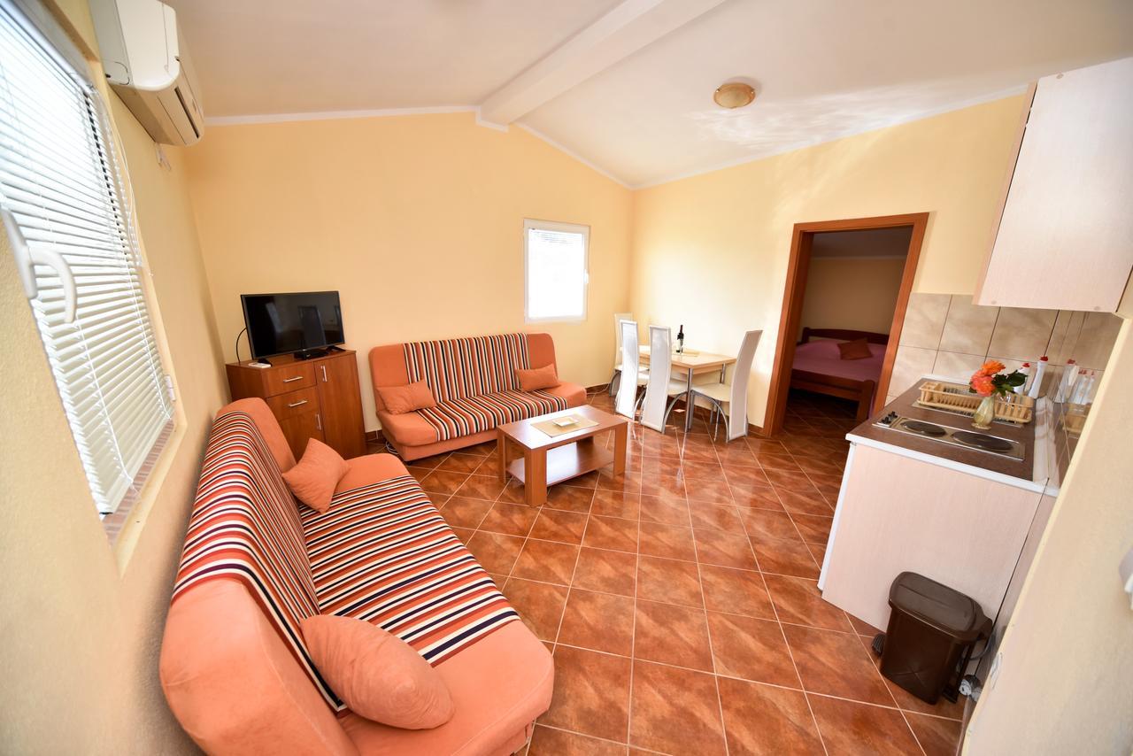 Apartmani Stanisic Čanj 외부 사진